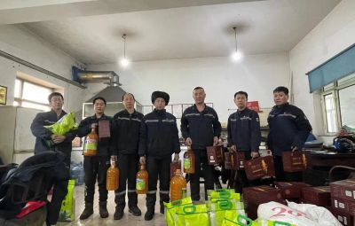 岁末送祝福 温情迎新春|网信快3为整个员工发放春节福利