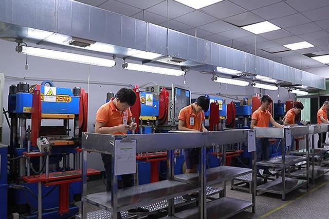 《海原县人民政府》：家门口学手艺，，，稳就业促增收